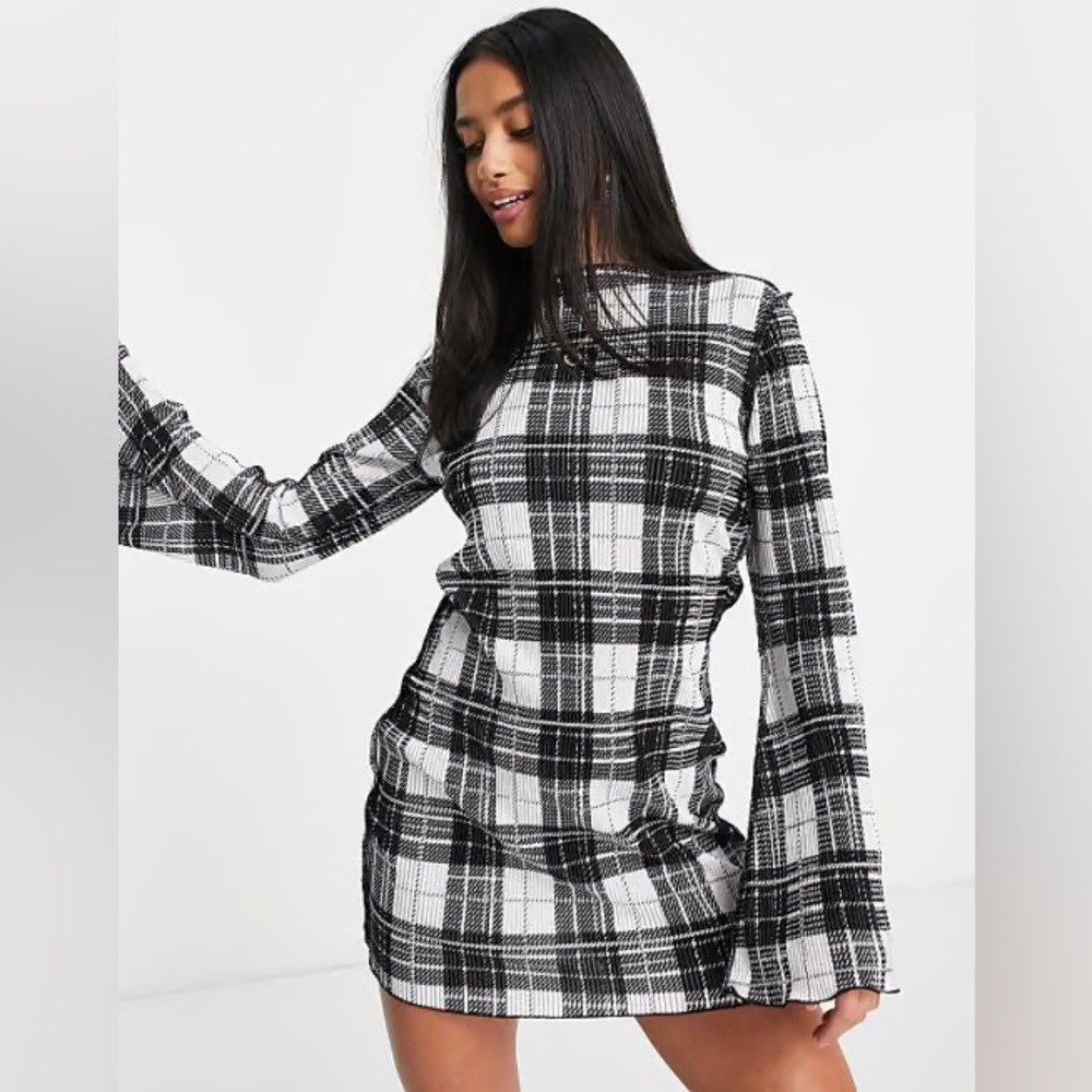 NEW ASOS Design Mini Dress Womens Plisse Black White Plaid Flare Size 6 Petite